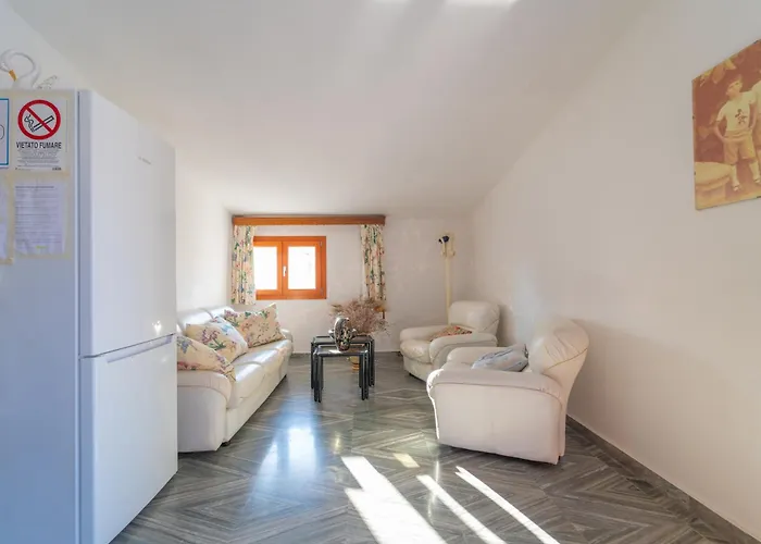 Ξενοδοχείο με διαμερίσματα Brorent Domo De Aurora Όλμπια